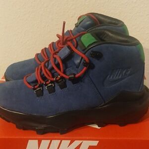 Nike Blue and Black Men's Boots with Red Accents
